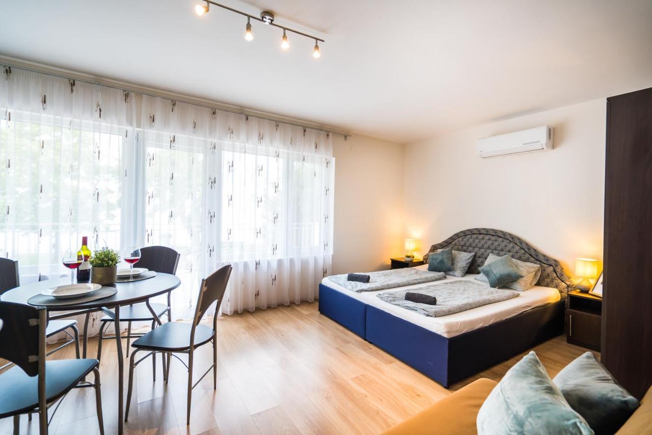 Siesta Sziget - Balaton-Parti Apartmanok Шиофок Экстерьер фото
