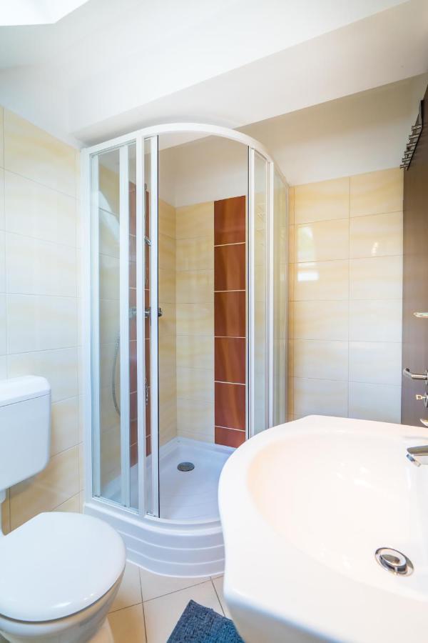 Siesta Sziget - Balaton-Parti Apartmanok Шиофок Экстерьер фото