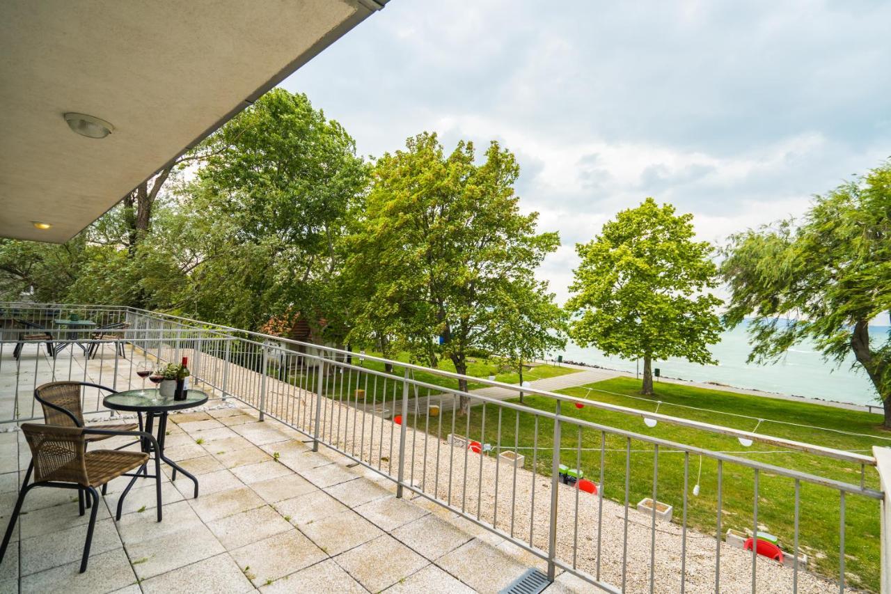 Siesta Sziget - Balaton-Parti Apartmanok Шиофок Экстерьер фото