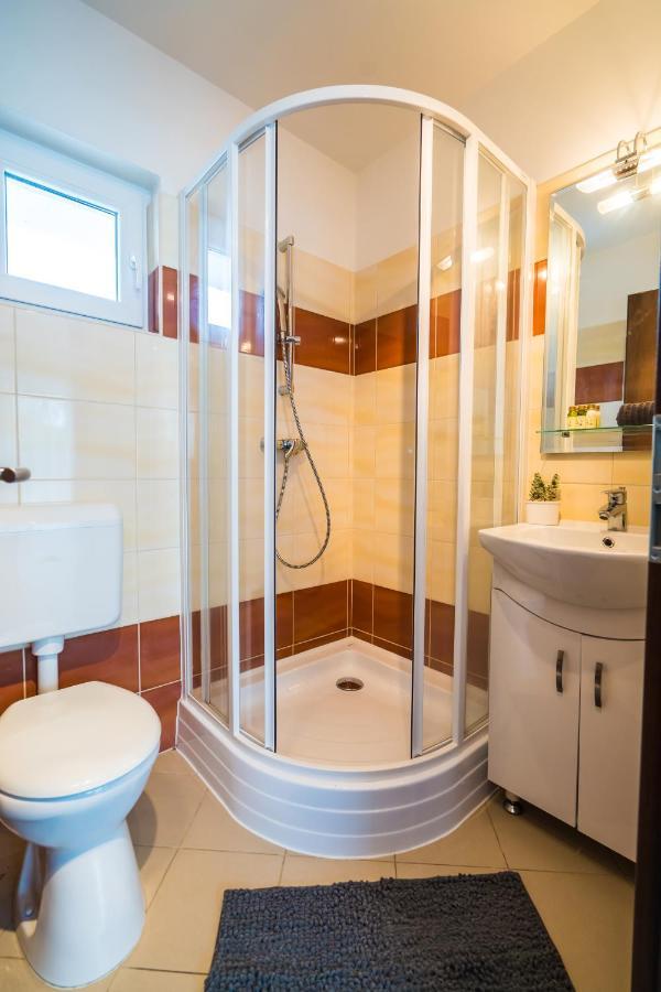 Siesta Sziget - Balaton-Parti Apartmanok Шиофок Экстерьер фото