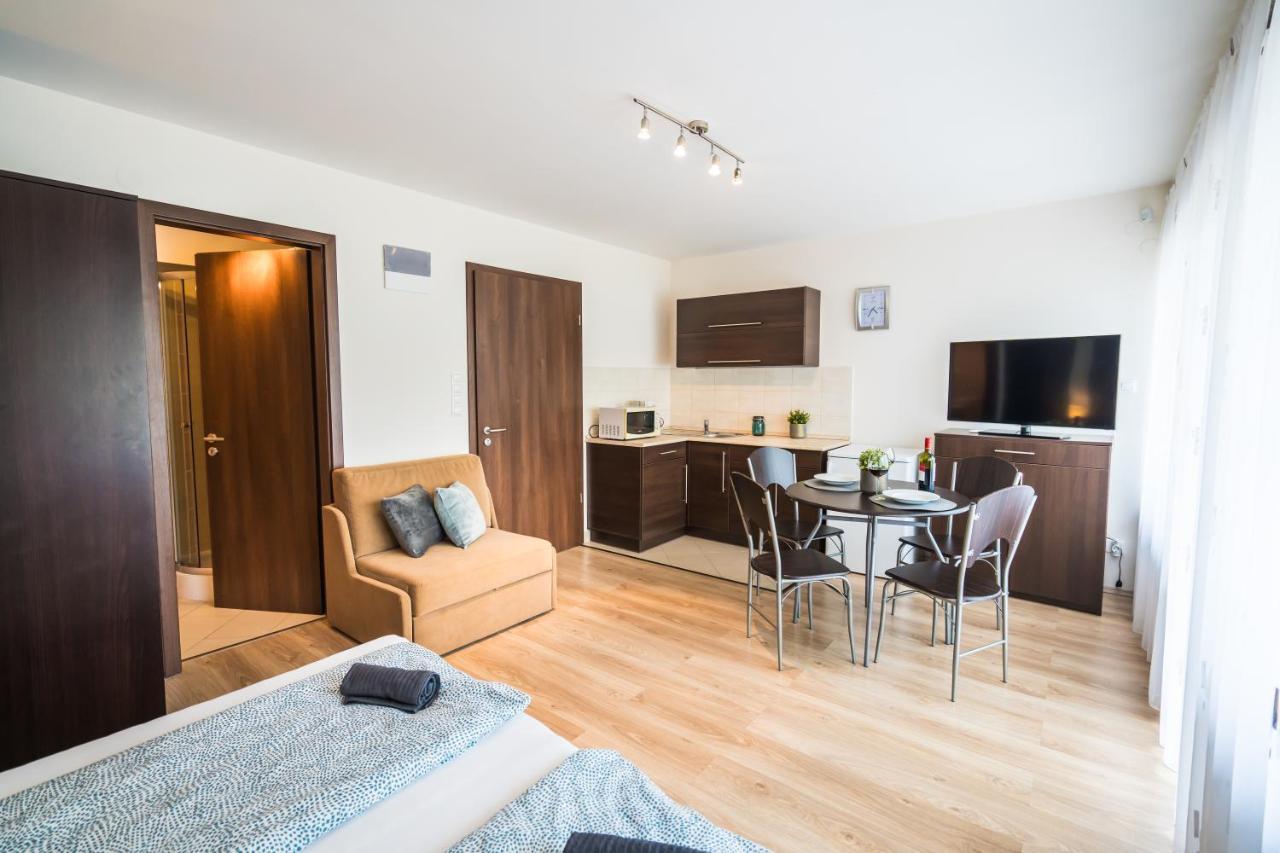 Siesta Sziget - Balaton-Parti Apartmanok Шиофок Экстерьер фото