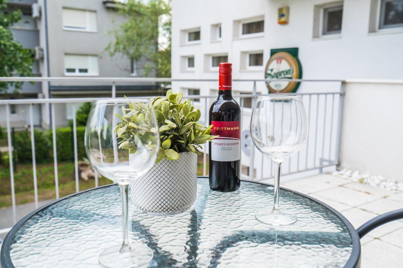 Siesta Sziget - Balaton-Parti Apartmanok Шиофок Экстерьер фото