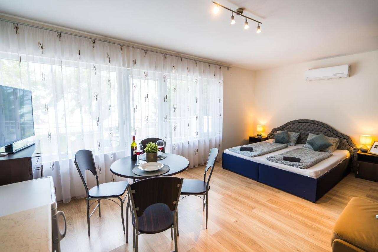 Siesta Sziget - Balaton-Parti Apartmanok Шиофок Экстерьер фото