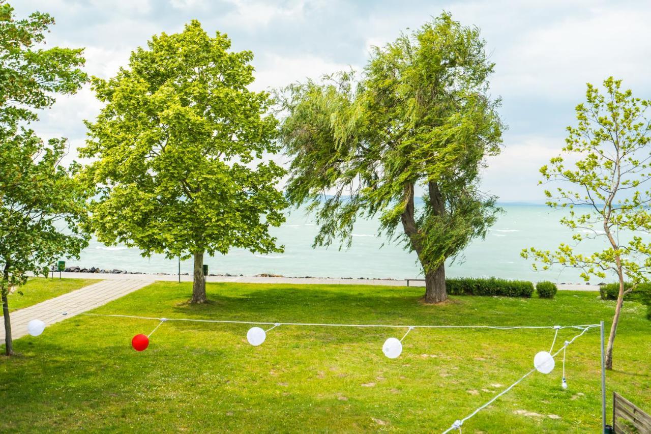 Siesta Sziget - Balaton-Parti Apartmanok Шиофок Экстерьер фото